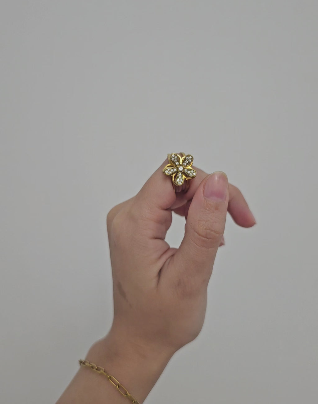 Fidget Spinning Flower Ring