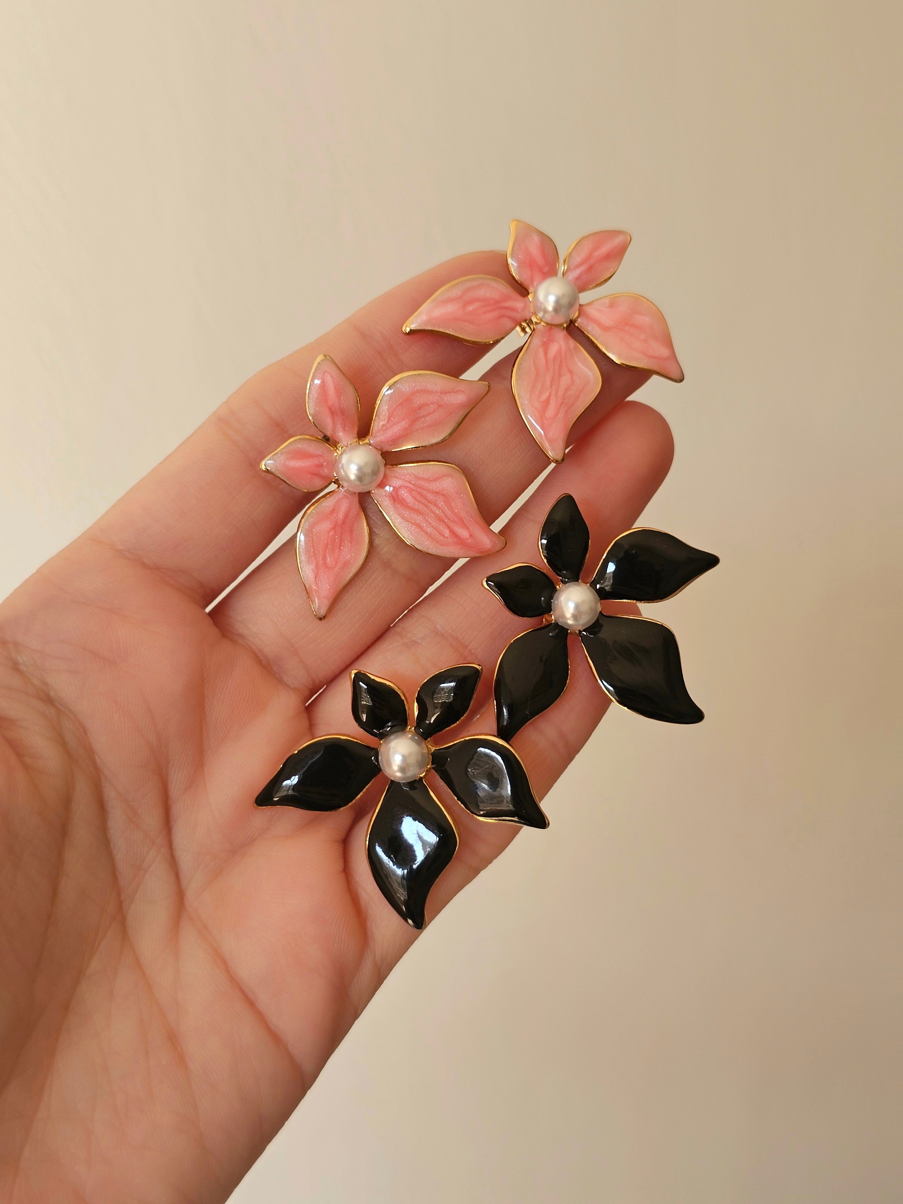 Midnight Pearl Flower Earrings