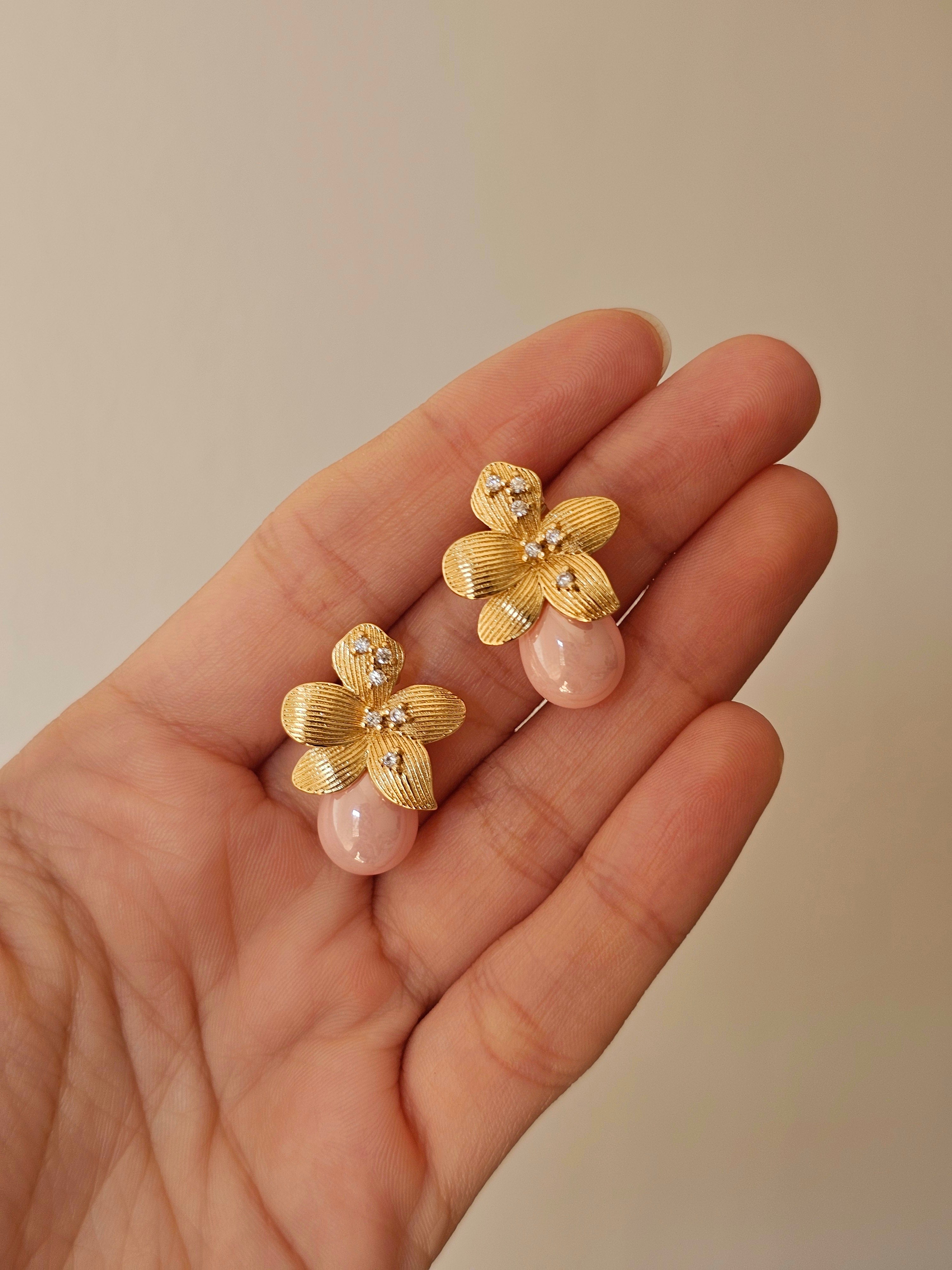 Blossom & Pearl Drops