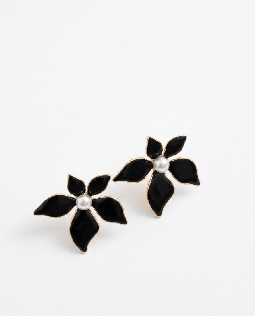 Midnight Pearl Flower Earrings