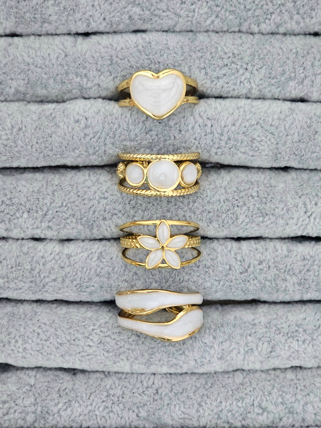 The Aura Wave Double Band Ring