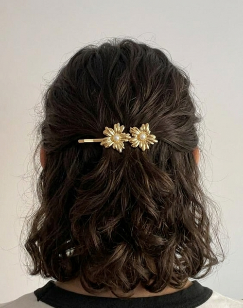 Aurelia Pearl-Studded Stainless Steel Daisy Hairpin
