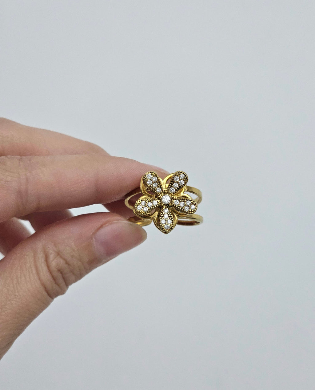 Fidget Spinning Flower Ring